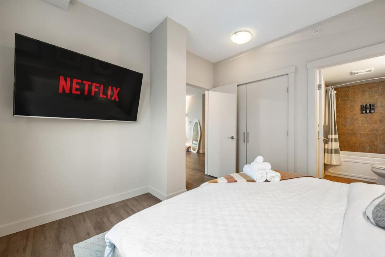 Upscale Penthouse Stay With Mountain & City Views, Free Parking, Bbq Grill, Office Space & More YYC Eksteriør bilde